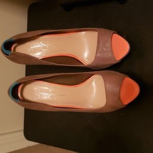 Jessica Simpson shoes, size 9, tan multicolor